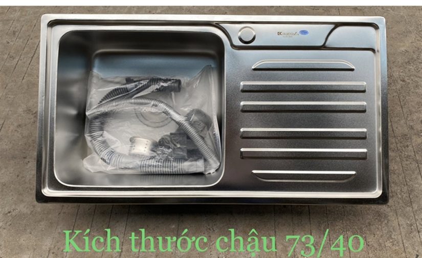 Chậu-rửa-inox-dập-1-hố-có-bàn-chờ-Kagol-P7340B
