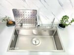 Combo bộ Chậu rửa bát Gento Inox chống xước GT04-7848 New và vòi rút vuông - Ảnh 2
